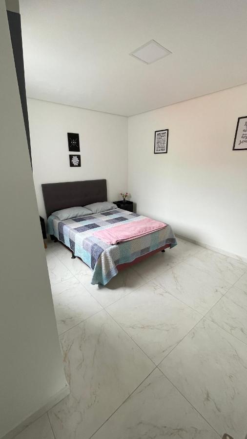 Lindo Apartamento Com 2 Quartos Prox Ao Jardim Botanico E Aeroporto Curitiba Buitenkant foto
